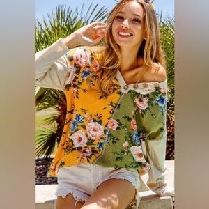 Oatmeal color block floral print button contrast texture pullover tunic top NWOT